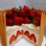 Торт "Полуничний"