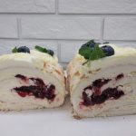 Меренговий рулет