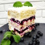 Лимонно-чорничний торт