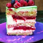 Бісквіт з ягідним конфі