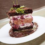 Вишнево-шоколадний торт